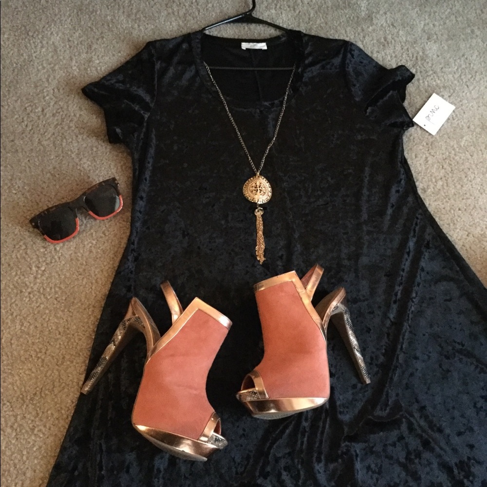 Peep Toe Jeweled Heel Suede w/Rose Gold color trim